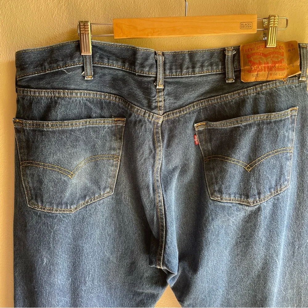 Levi's 501 Button Closure Straight Leg Work Jeans. 100% Cotton. Size W44x L30